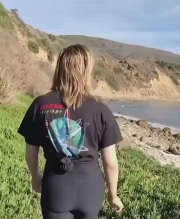 Big Ass Celebrity Chloe Yoga Pants clip