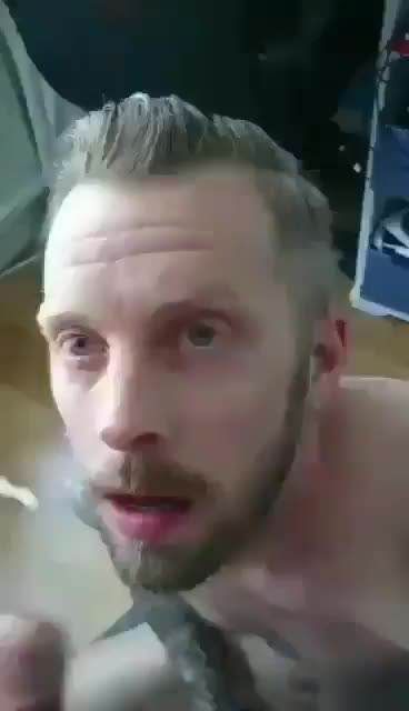 Cumming in the face