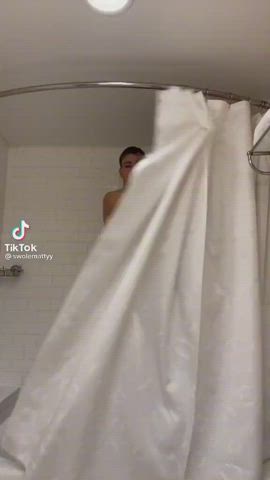 Bathroom Bodybuilder Bouncing Tits Gay TikTok clip