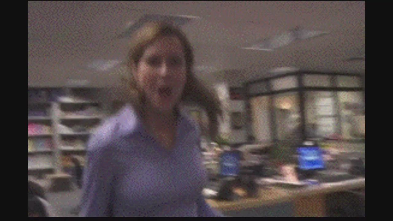 Jenna Fischer tits in that tight shirt