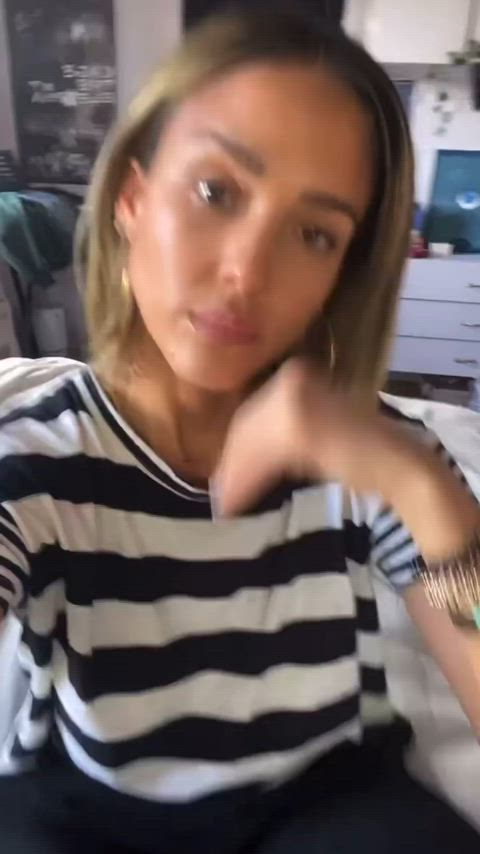 celebrity jessica alba sexy clip