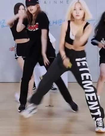 (G)I-DLE Soyeon 'Uh-Oh' (Choreography Practice)