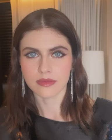 actress alexandra daddario ass brunette celebrity clip