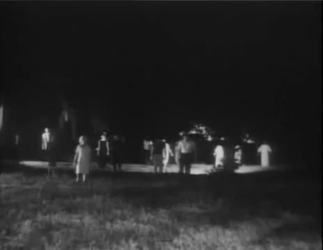 Night of the Living Dead [1968] - Zombies Scene