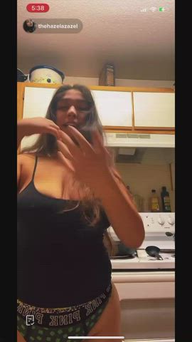 flashing nipple nipslip tiktok tits clip