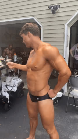 Bodybuilder Gay Model Oiled Tanned clip