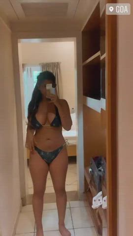 Big Tits Bikini Cleavage clip