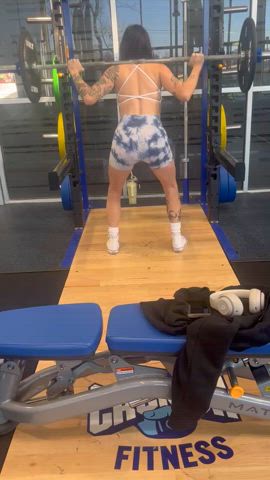 booty gym public squat clip