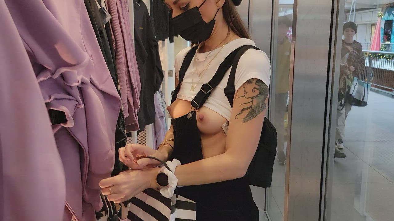 Tits out shopping in public is so hot!
