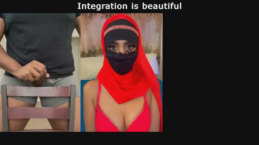bwc ballbusting breeding cbt caption ebony hijab interracial split screen porn clip