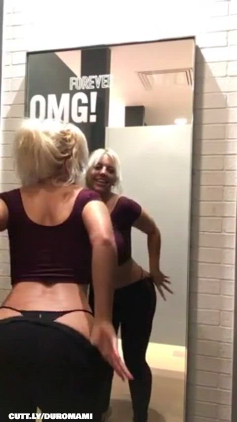 amateur big tits boobs bouncing tits dressing dressing room public undressing clip