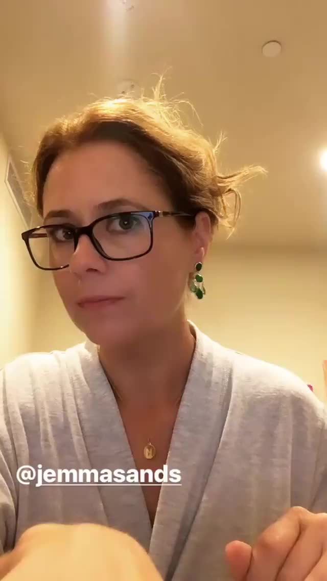 Jenna Fischer bathrobe and glasses 04