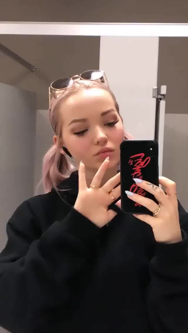 Dove Cameron