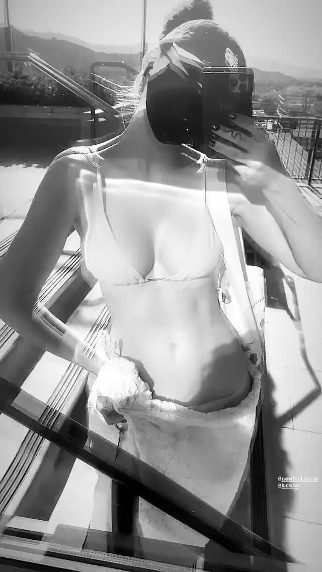 Instagram Story Bikini