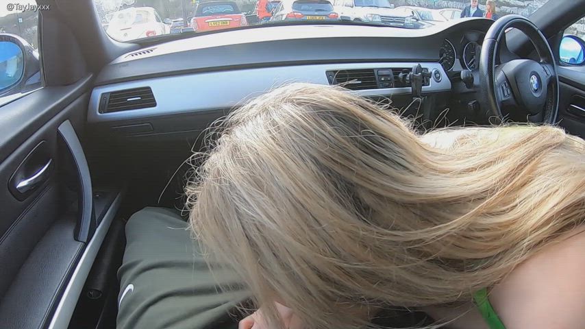 amateur blowjob car public teen amateur-girls blowjobs legal-teens real-couples clip