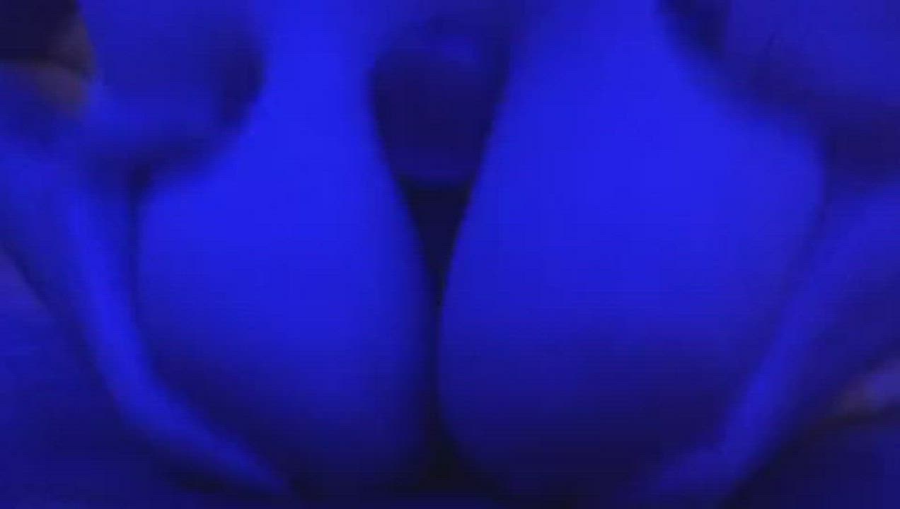 I love cum on my tits 😋💖