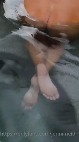 ass onlyfans swimming pool tease clip