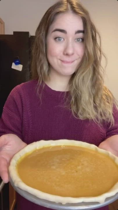EAT THE PIE OR HER? ? (LINK IN COMMENTS ? ?)