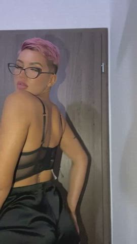 Would you rather cum in me or on me? Link in the comments