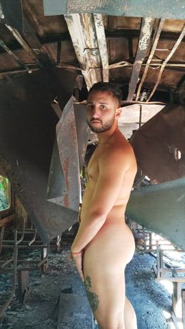 He eats my ass and much more on abandoned trains 🙈🤤 full video and more in