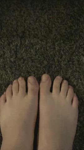 who likes natural toes