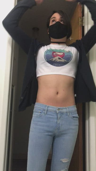 Stuffed bra, fake lashes, crop top and skinny jeans, did I pull it off?