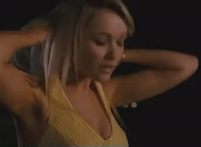 Big Tits Blonde Celebrity clip
