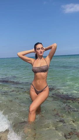 bikini brazilian model clip