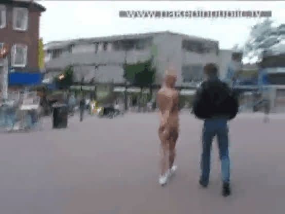 grabbing nude public tits clip