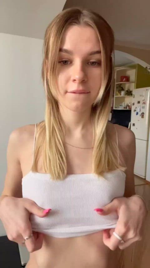 cute teen tits clip