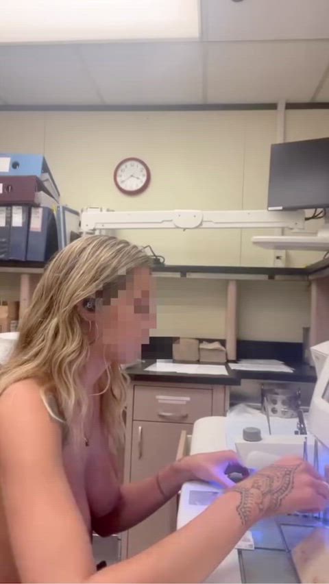 blonde coworker natural tits public tits work worker workout r/caughtpublic exposed-in-public