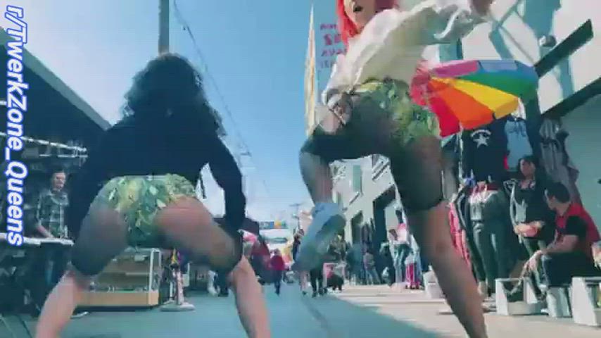 Ass Clapping Ass Spread Twerking clip