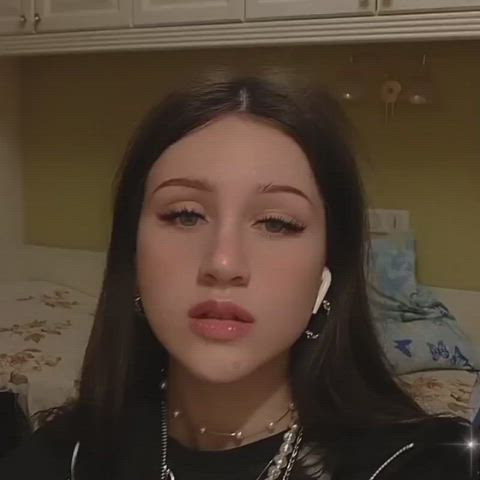 18 years old cute lips lipstick russian clip