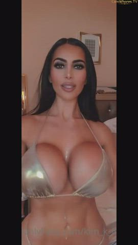Bikini Huge Tits Tease clip