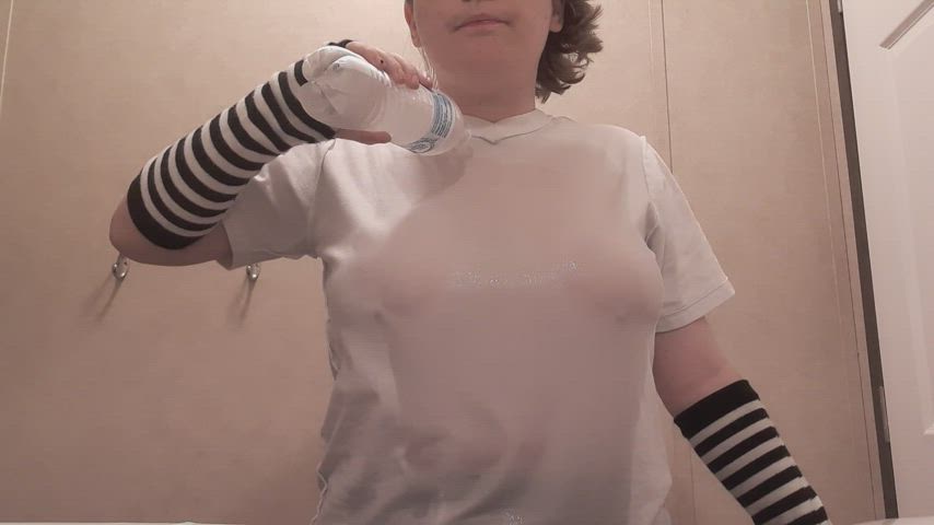 I thought I'd do something a bit different and try a wet t-shirt video &lt;3