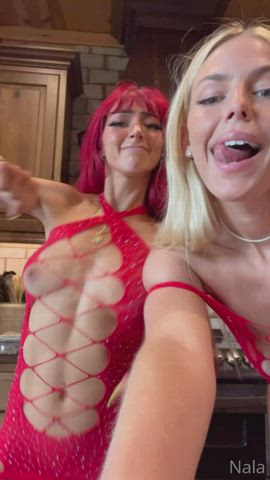 Lesbian Redhead Tits clip