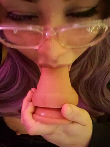 Chubby nerdy oral slut available all day. 10 minutes [vid]eo heavy [sext]ing WITH