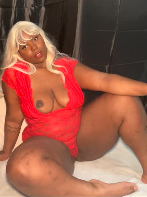 bbw boobs nsfw natural tits nipples teasing thick curvy-chicks ebony-girls clip