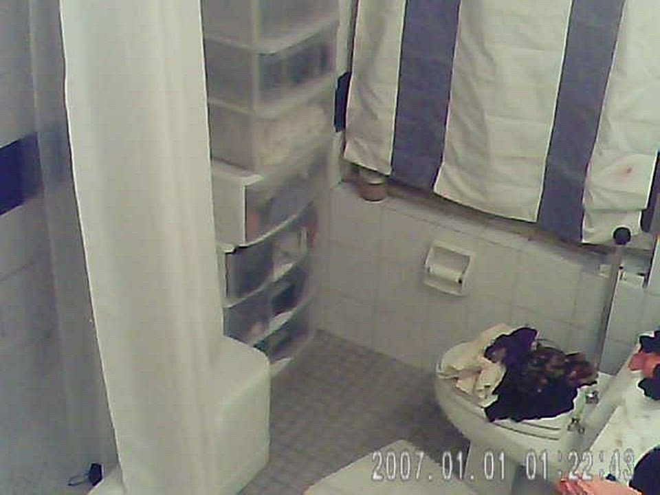 Bathroom Changing Room Voyeur clip