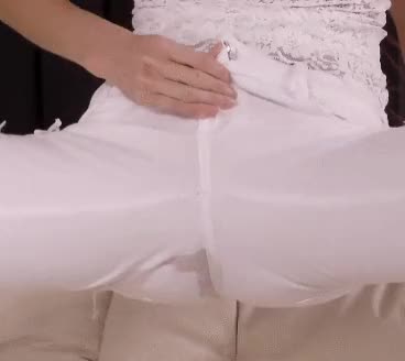 White Jeans Wetting
