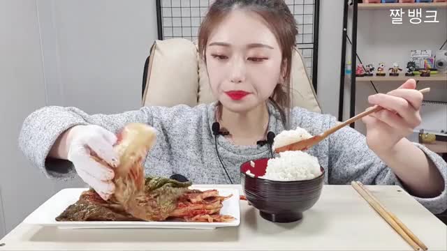 아미아미_김치 + 갓 지은 밥 먹방-3