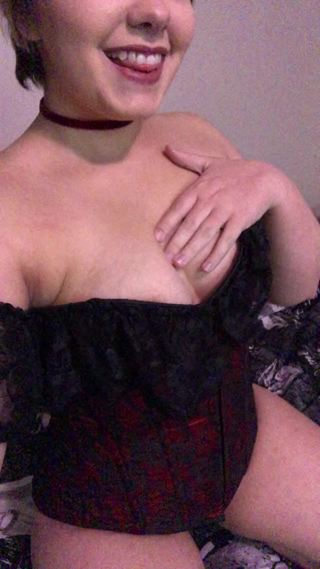 Let’s tease each other in a hot [kik] session ? message me at meimatthews001 ?