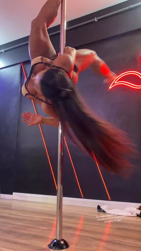 ass big ass big tits brazilian celebrity dancing muscular girl pole dance clip