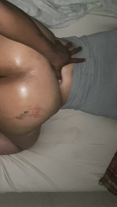 Come eat her pussy as I fuck her [27m]