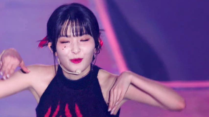 seulgi - red velvet - 230401 'Red Flavor' edit Red Velvet 4th Concert  R to V