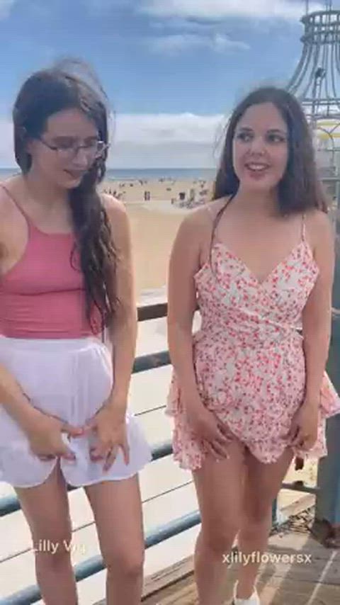 blowjob lesbian public white girl r/caughtpublic clip