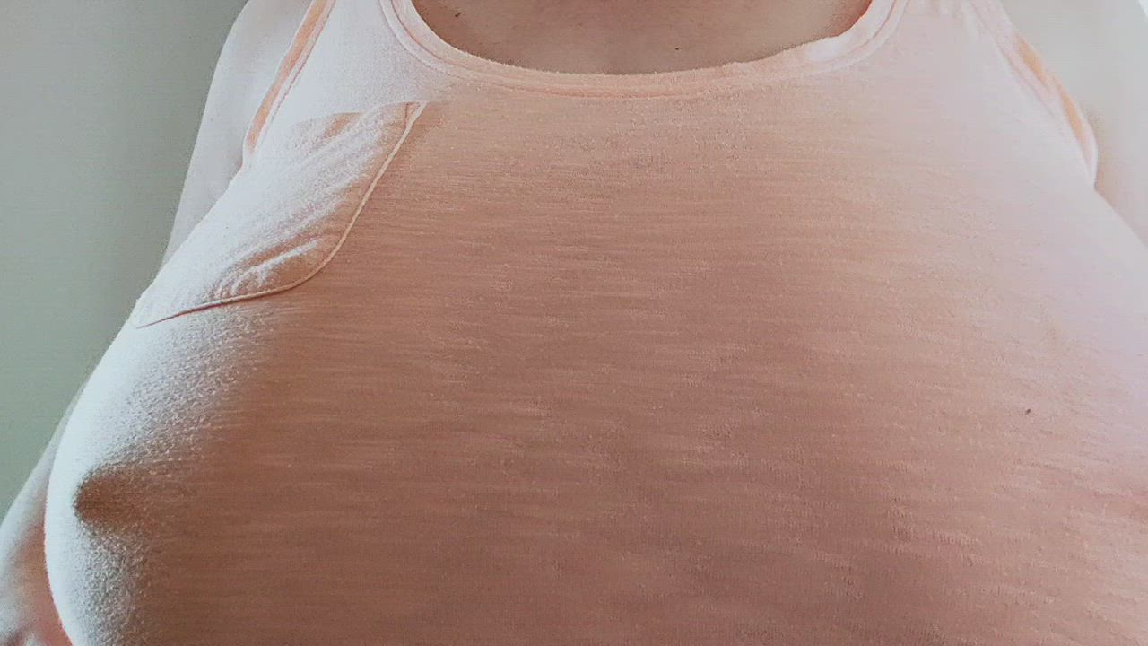 Big Tits Bouncing Tits Natural Tits clip