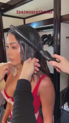 Cleavage Tits Vanessa Hudgens clip