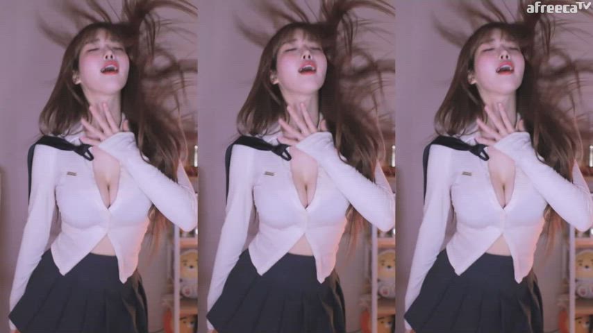 asian big tits dancing korean long hair pretty schoolgirl skirt uniform clip