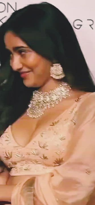 Neha Sharma's tight cleavage
